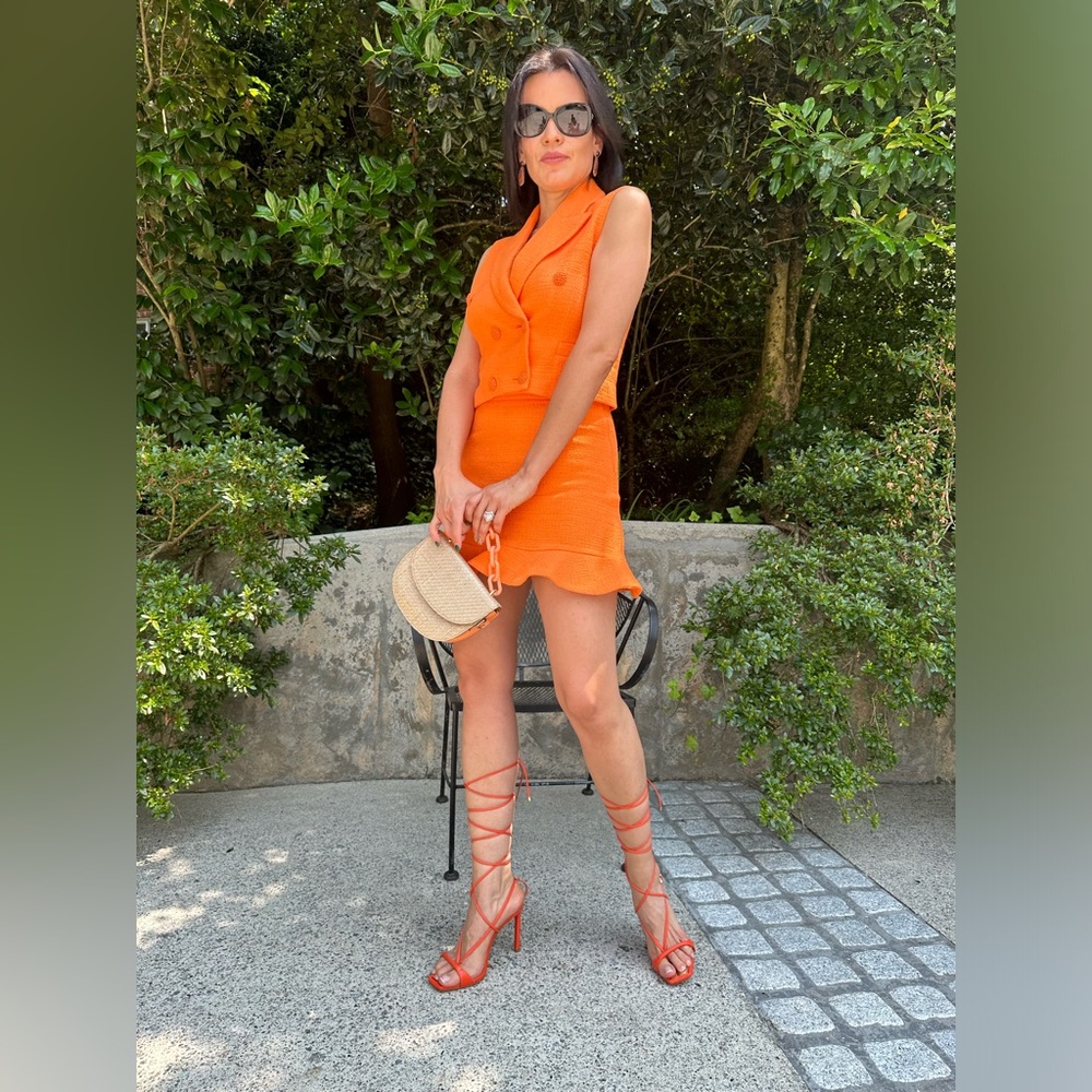 Zara - Orange Textured Vest/Mini Skirt Set - Picture 13 of 13